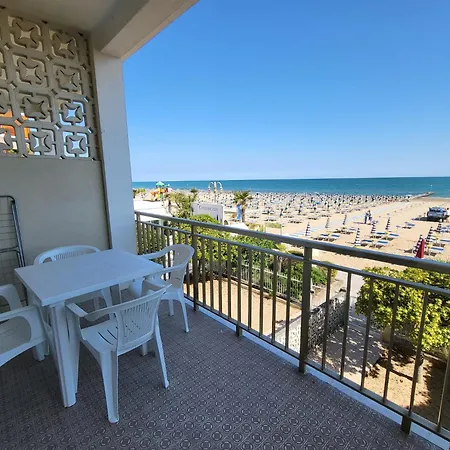 아파트 Mazzon Family